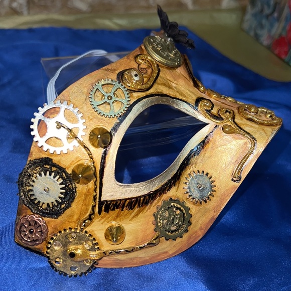 Steampunk Mask - Picture 3 of 11